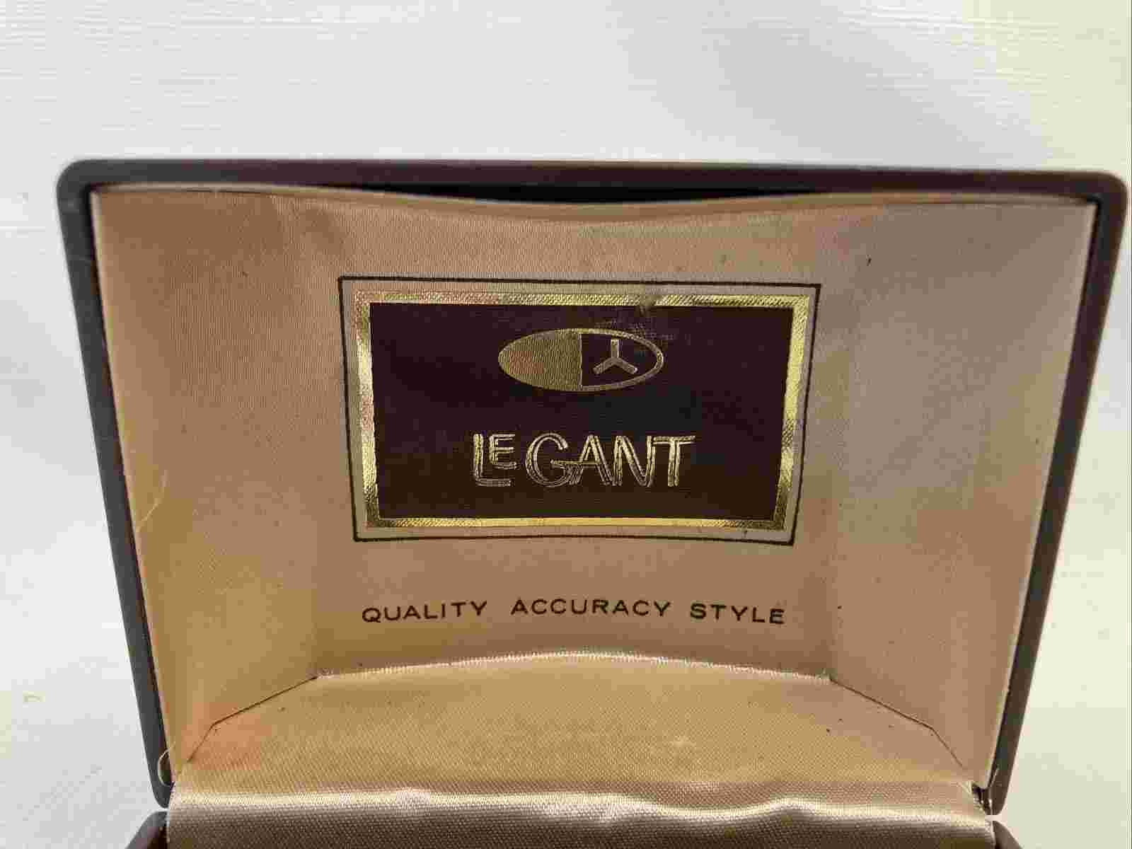 Vintage LeGant QS Men’s Wristwatch 17 Jewels Self Winding W/ Day & Date IOB