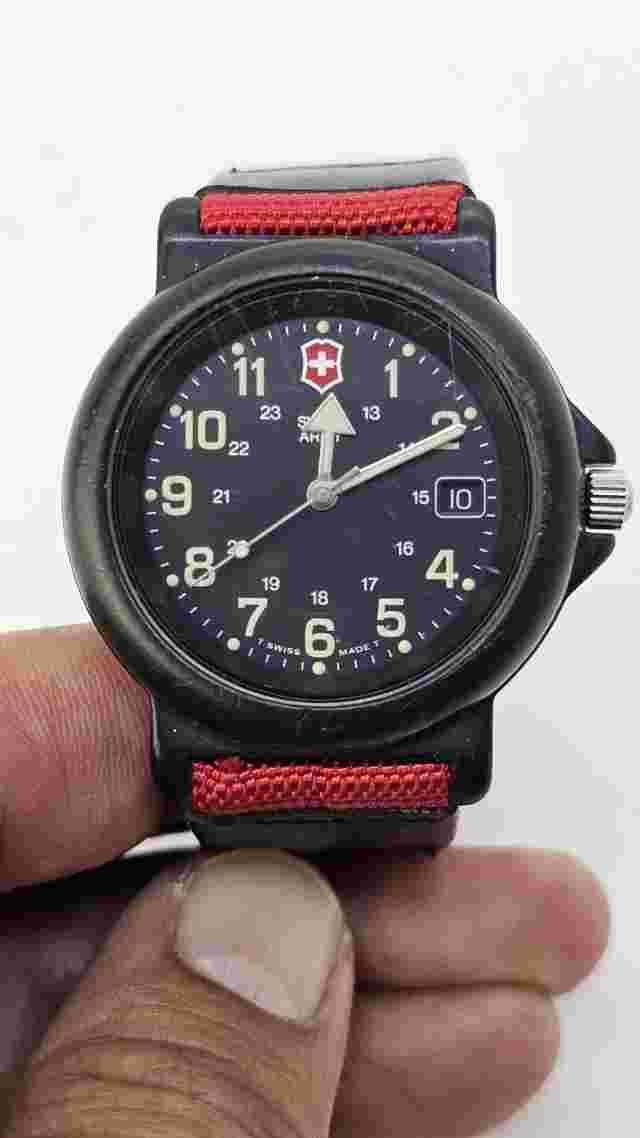 Victorinox Swiss Army Renegade Watch Men 38MM Black Red Canvas Bands New Battery