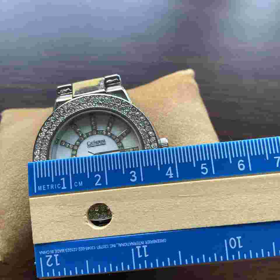 Catherine Malandrino Women's Watch Silver Tone Analog Quartz - New Battery