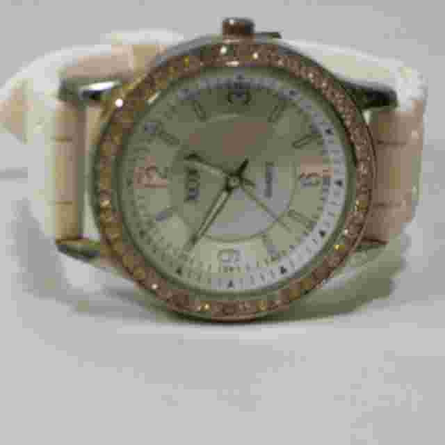 XOXO Gold Tone Quartz Watch w/White  Silicone Band & New Battery