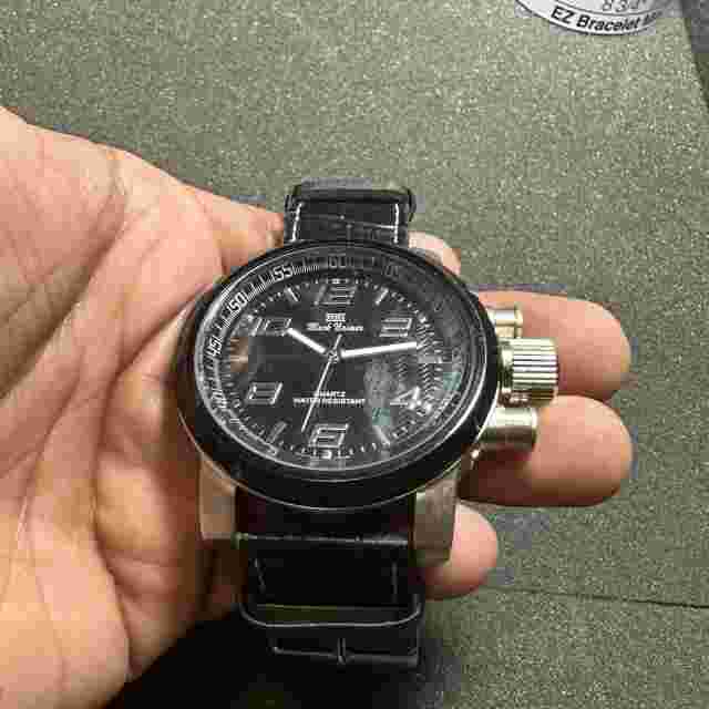 Mark Naimer Mens Quartz Watch Silver Tone Black Dial Black Band Working