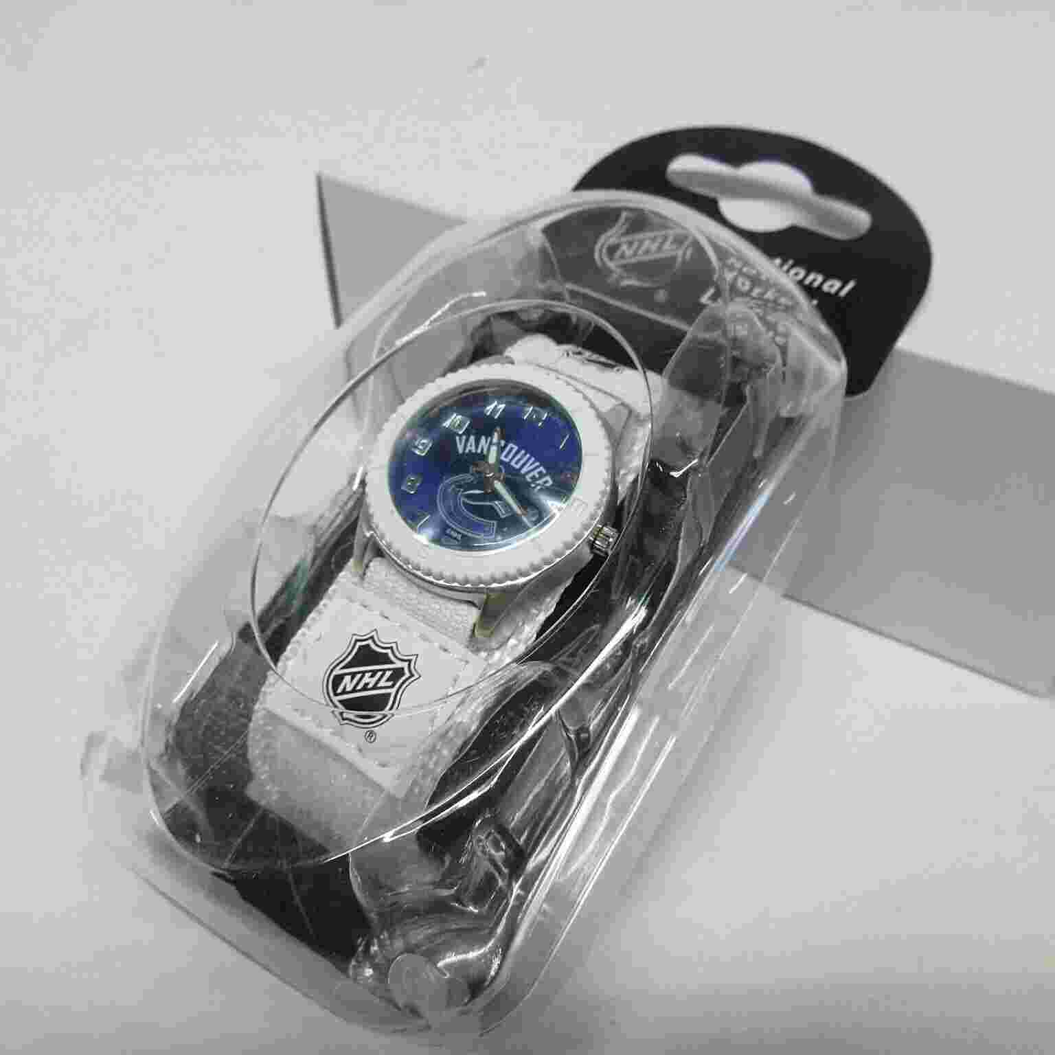 NIP JUNIOR VANCOUVER CANUCKS WATCH NHL FAN GAMETIME GIFT WHITE  BAND