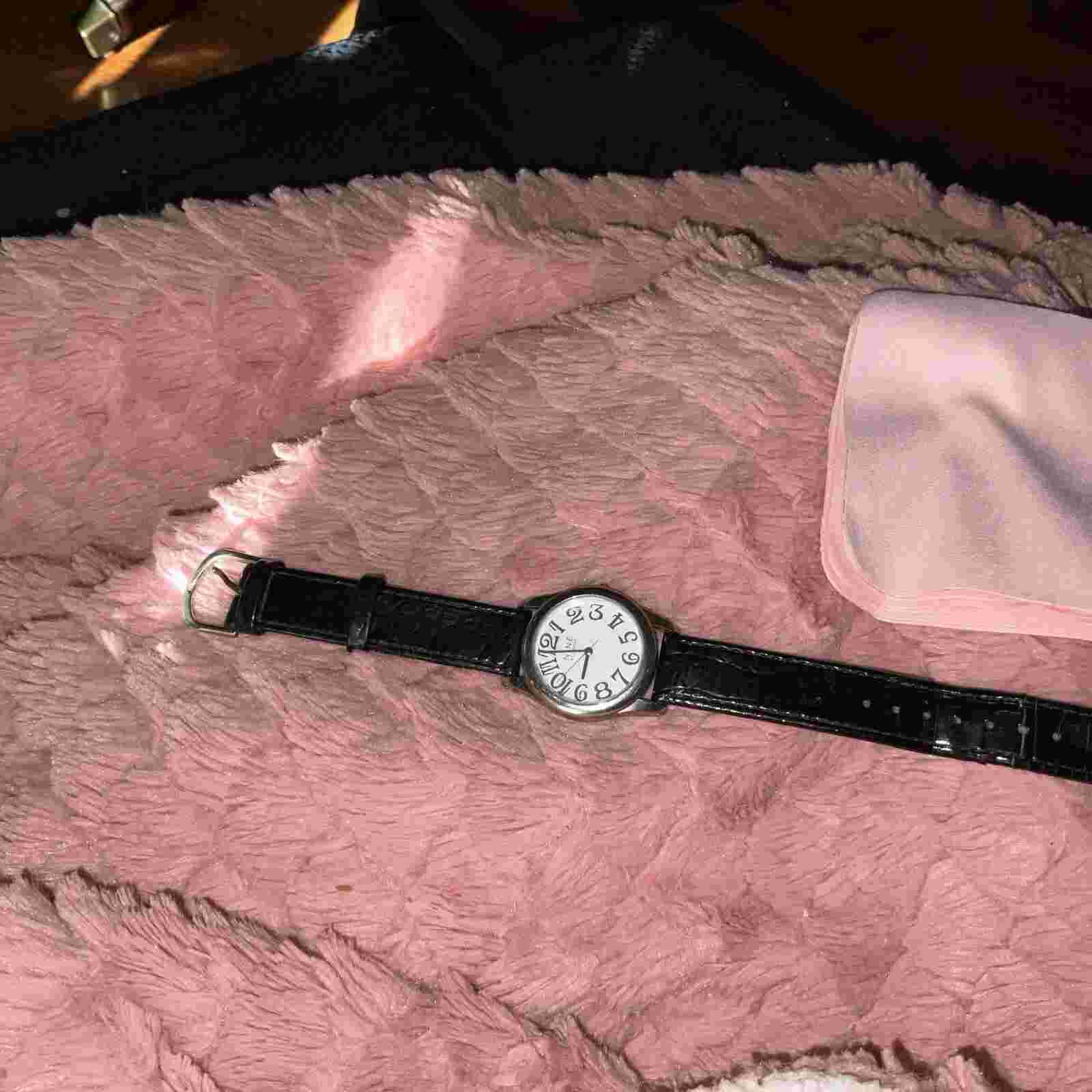 NINE & COMPANY WATCH Black Leather Band