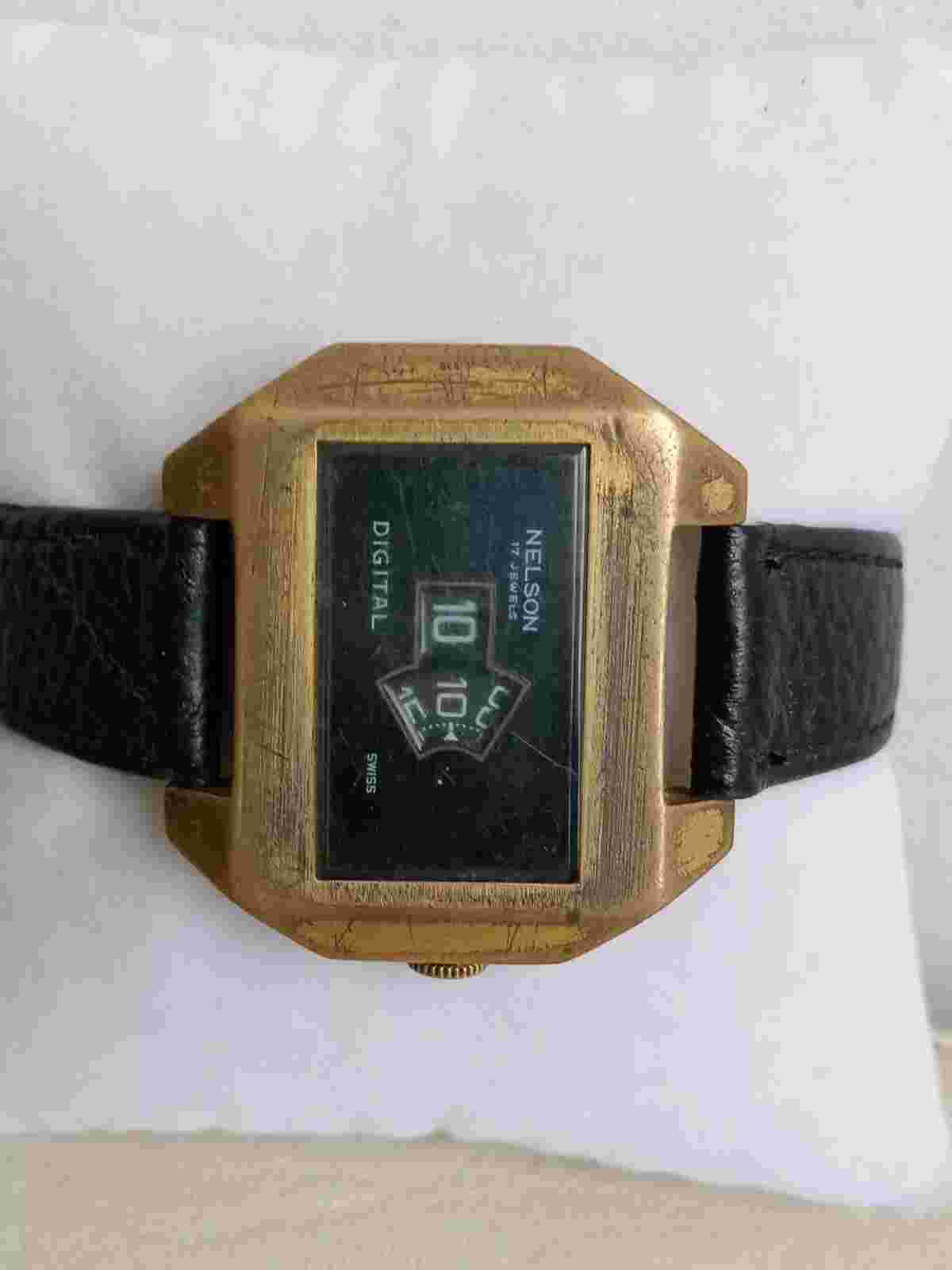 NELSON BRAND WATCH JUMPING HOUR 17 JEWELS DIGITAL SWISS VINTAGE MODEL SWISS MADE