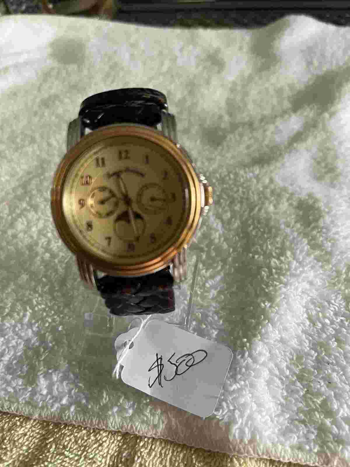 Tommy Bahama TB1065 S301 WATCH Moon Phase Pineapple +Box Needs Batt