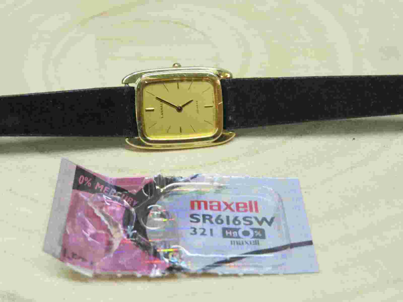 Lassale by Seiko slim thin gold tone wrist watch quartz 8420-7339