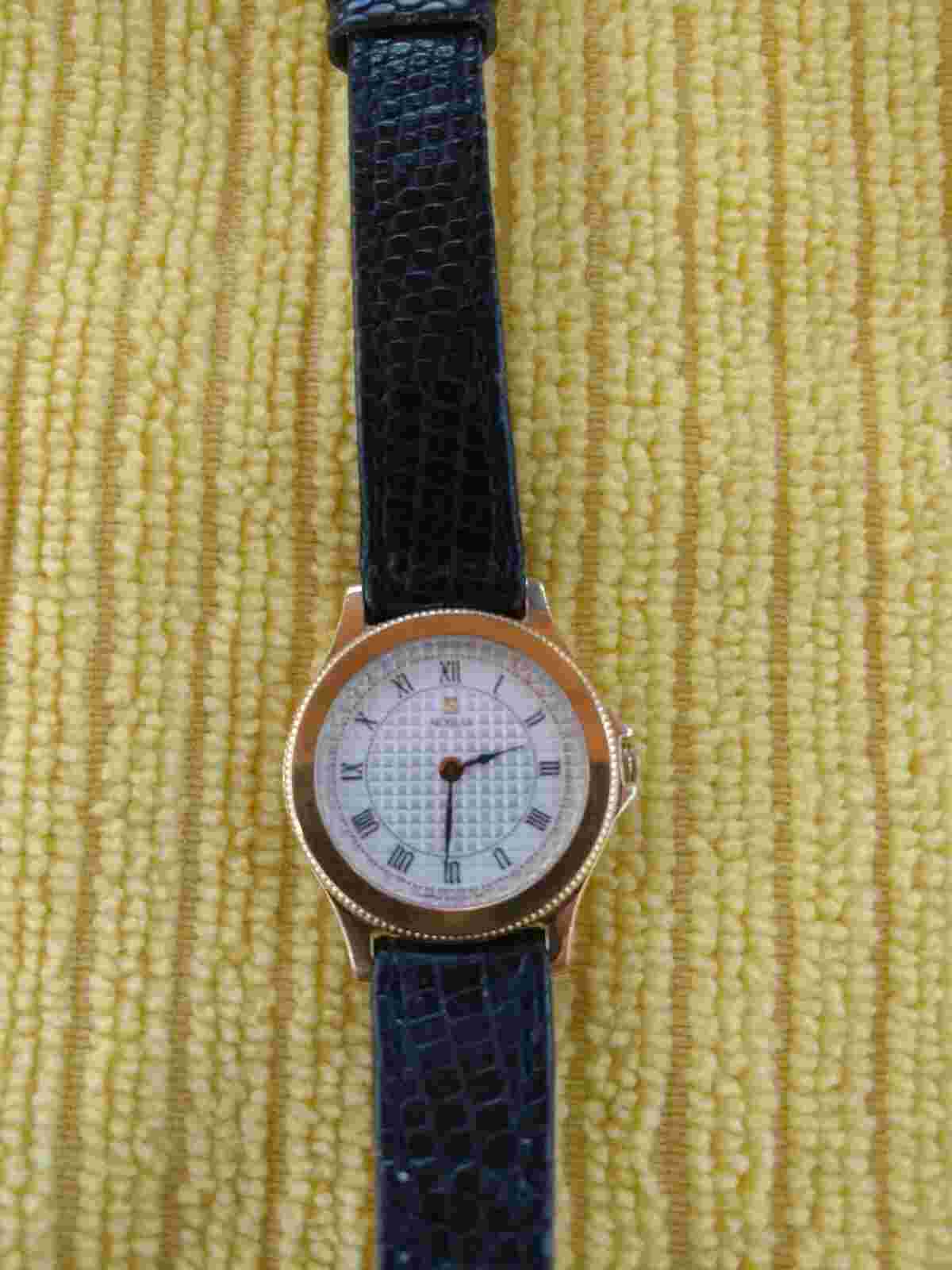 Noblia Woman's Watch