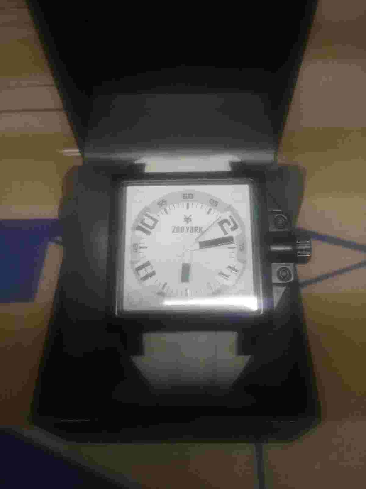 Open Box Zoo York Analog Watch (Needs Battery)