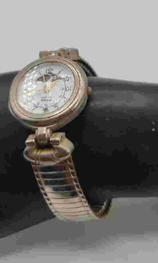 Kathy Ireland Ladies Watch Silver Tone Date Display Elastic Band Vintage Watch