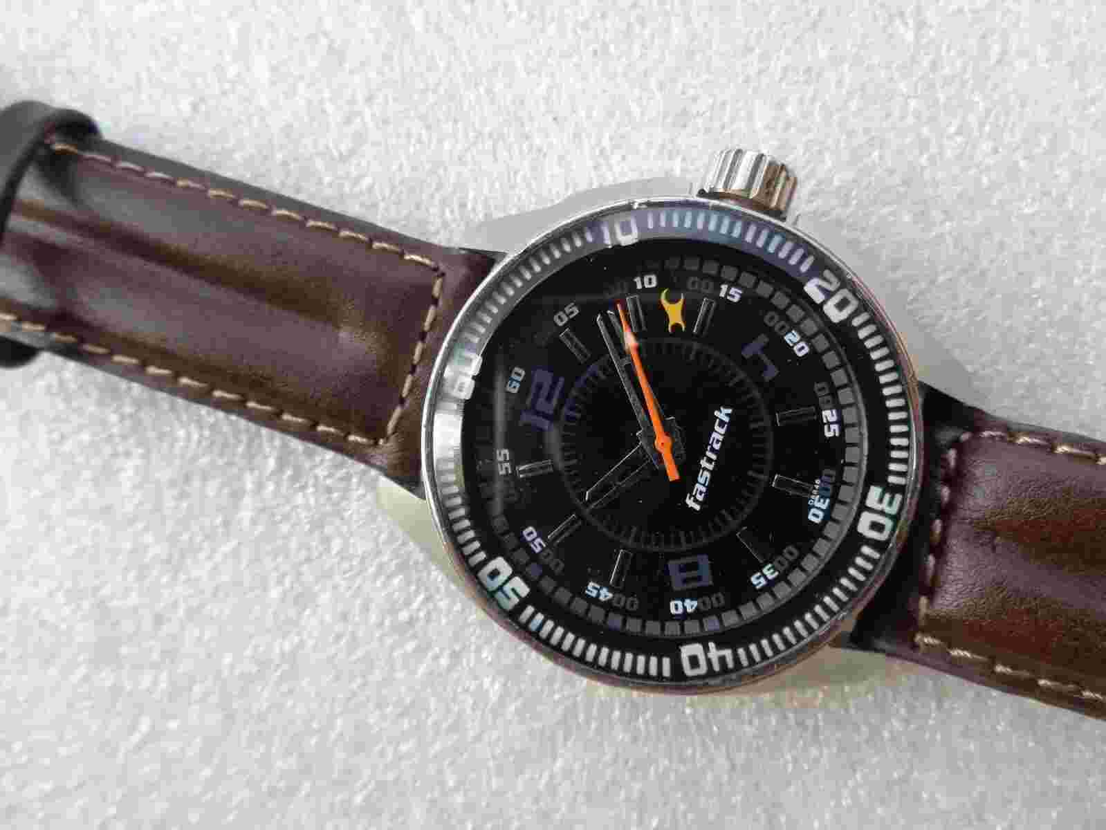 RARE MILITARY STYLE FASTRACK BY TITAN INDIA BLACK DIAL SS MENS QUARTZ WRISTWATCH