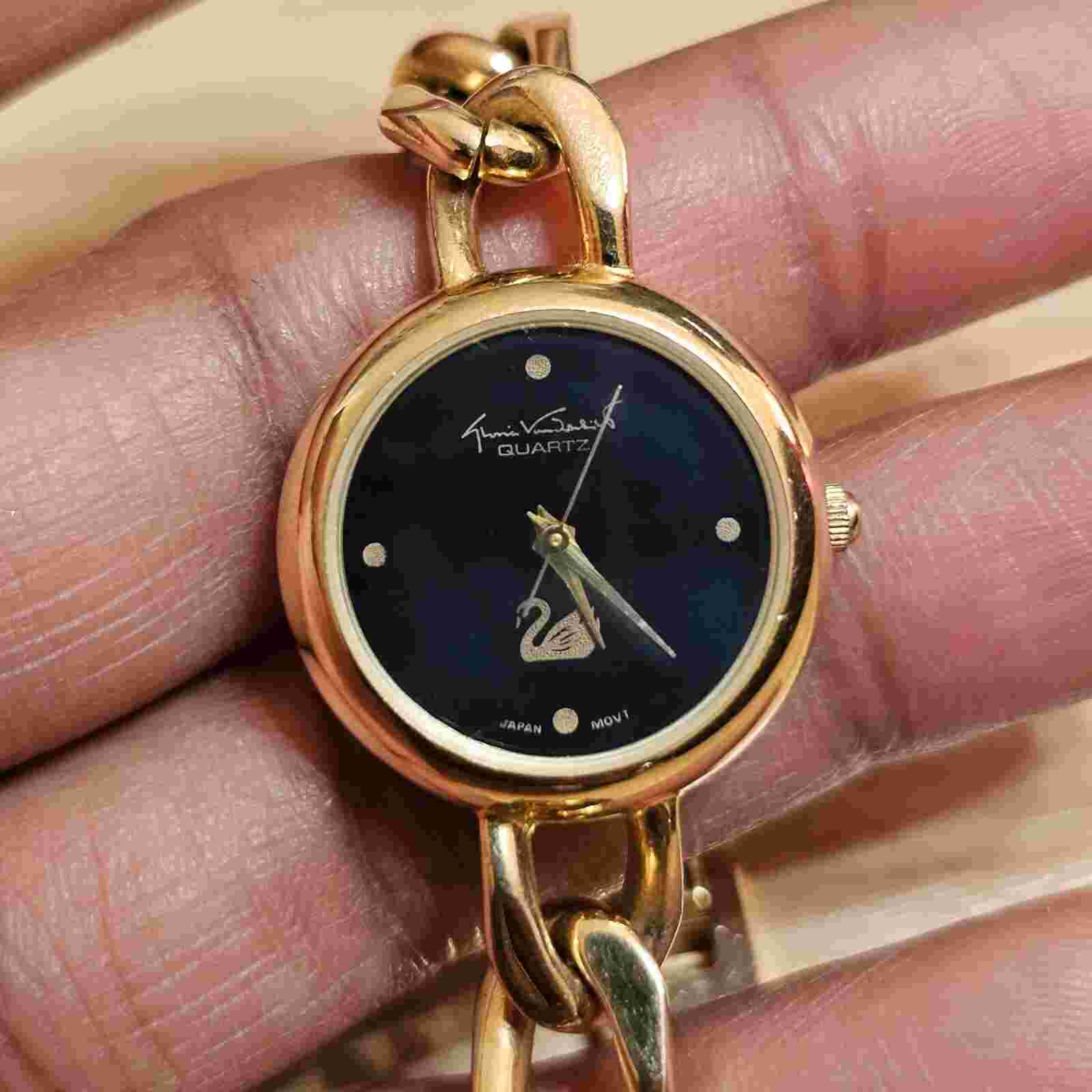 Vintage Gloria Vanderbilt Womens Dress Watch Gold Black Swan Ladies Untested