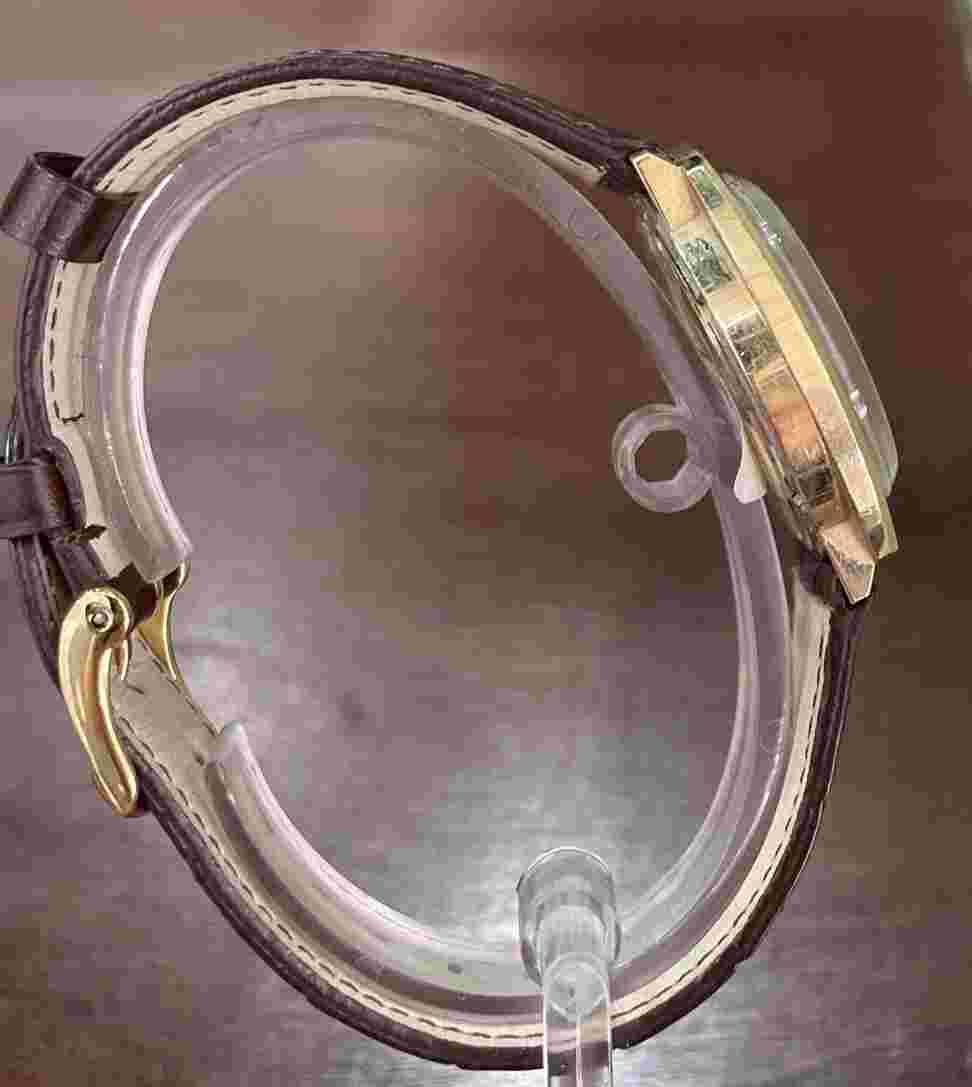 Accutron Bulova Vintage Gold 14k