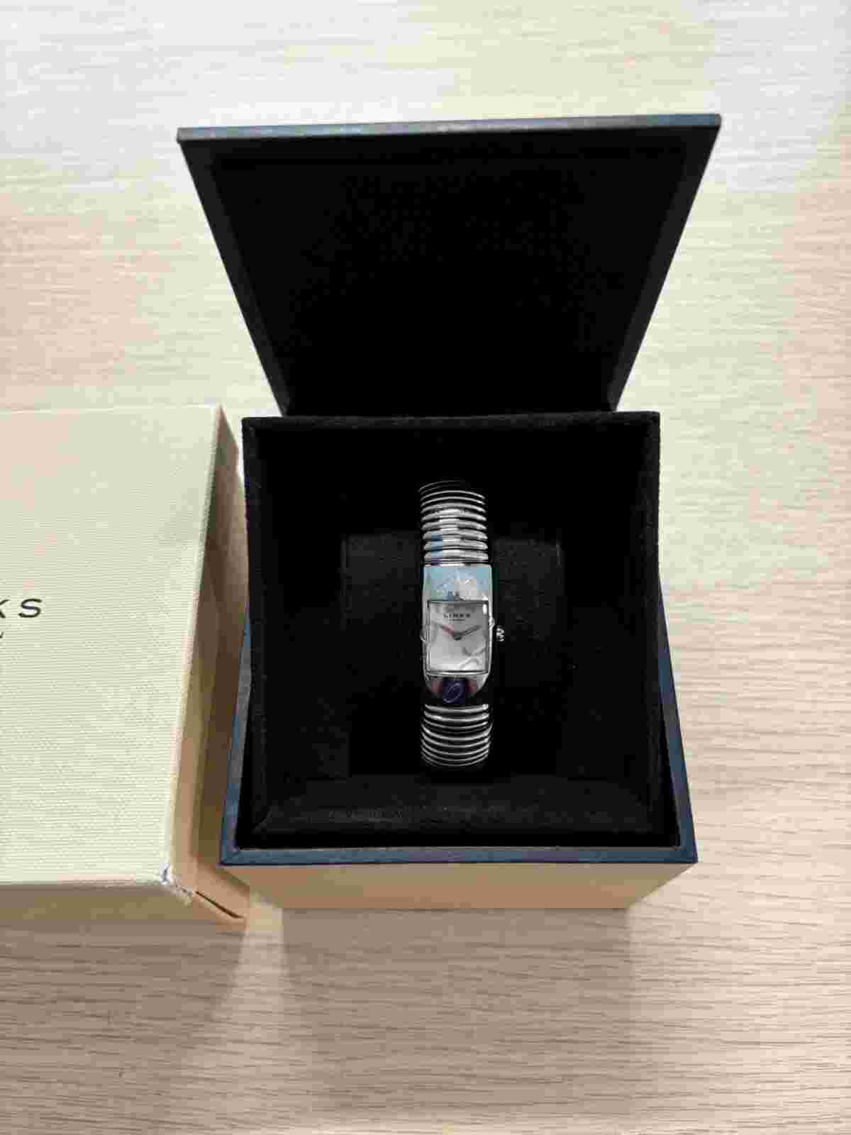 Links Of London Sweetie Watch, Mother of Pearl Dial with Numbers sz M, + box