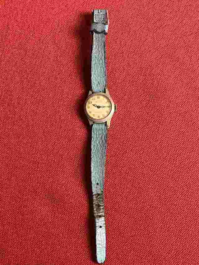 Vintage Welsbro Antimagnetic And Caravelle Women’s Watches Lot Parts Repair
