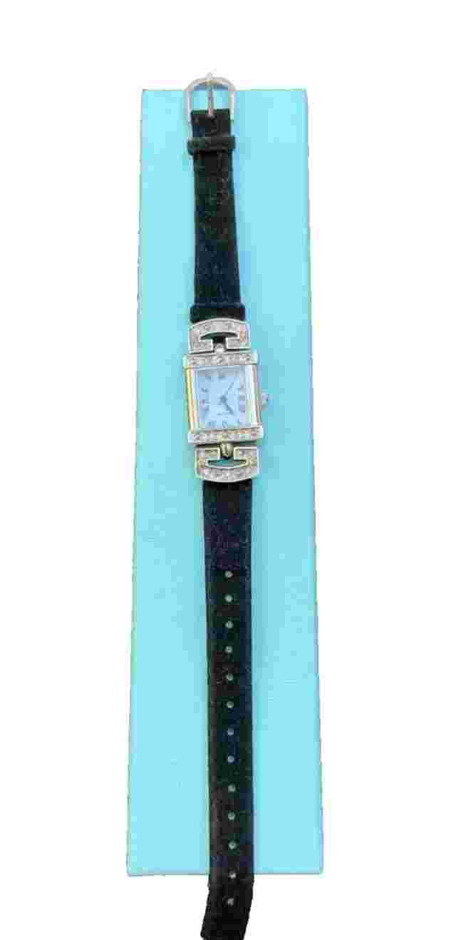 Avon LadiesWatch Stainless Steel Back SR626SW  Diamante Style Bezel Working