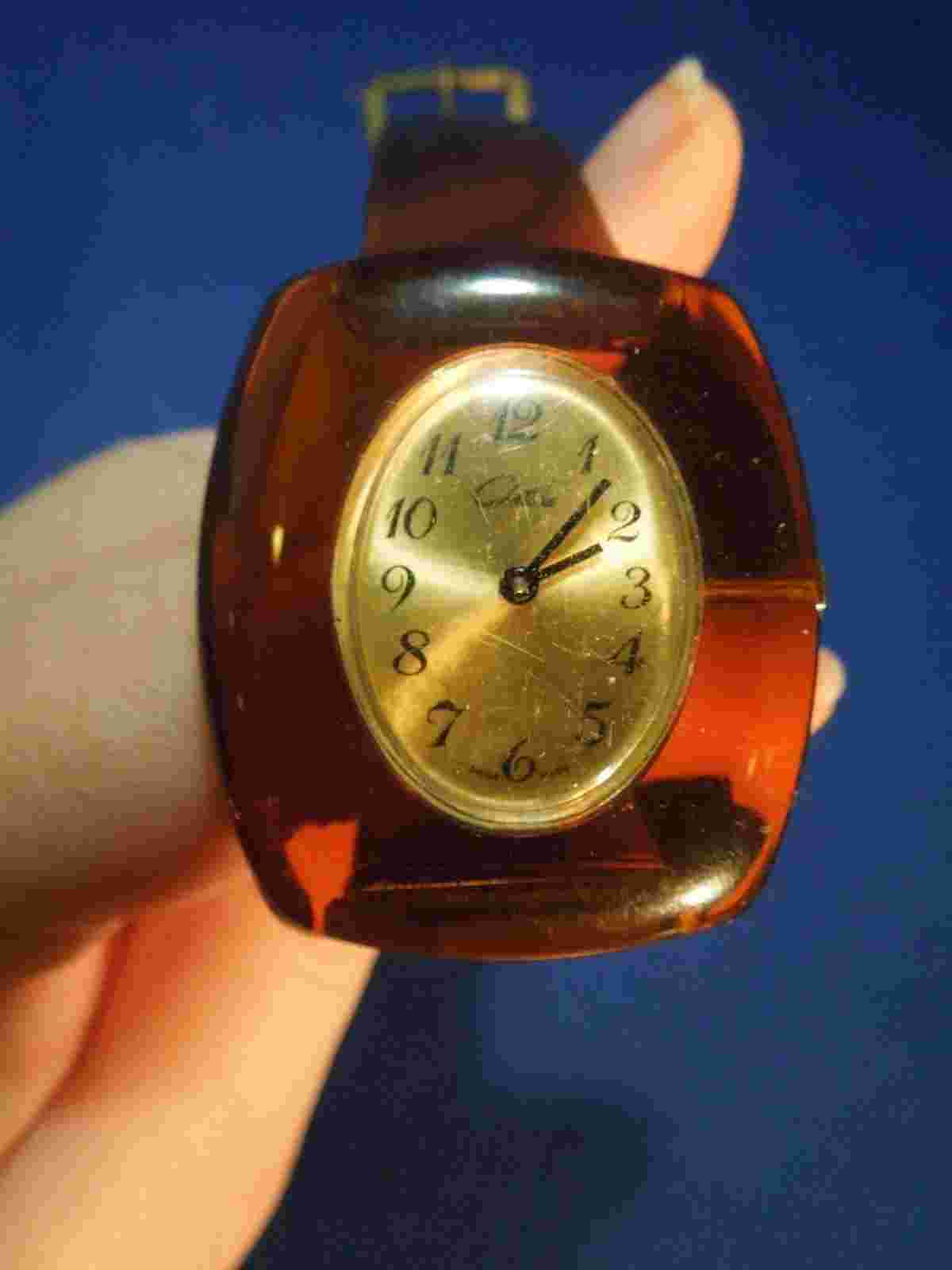Vintage Chateau Wristwatch 18MM Brown Tones For Parts or Restoration