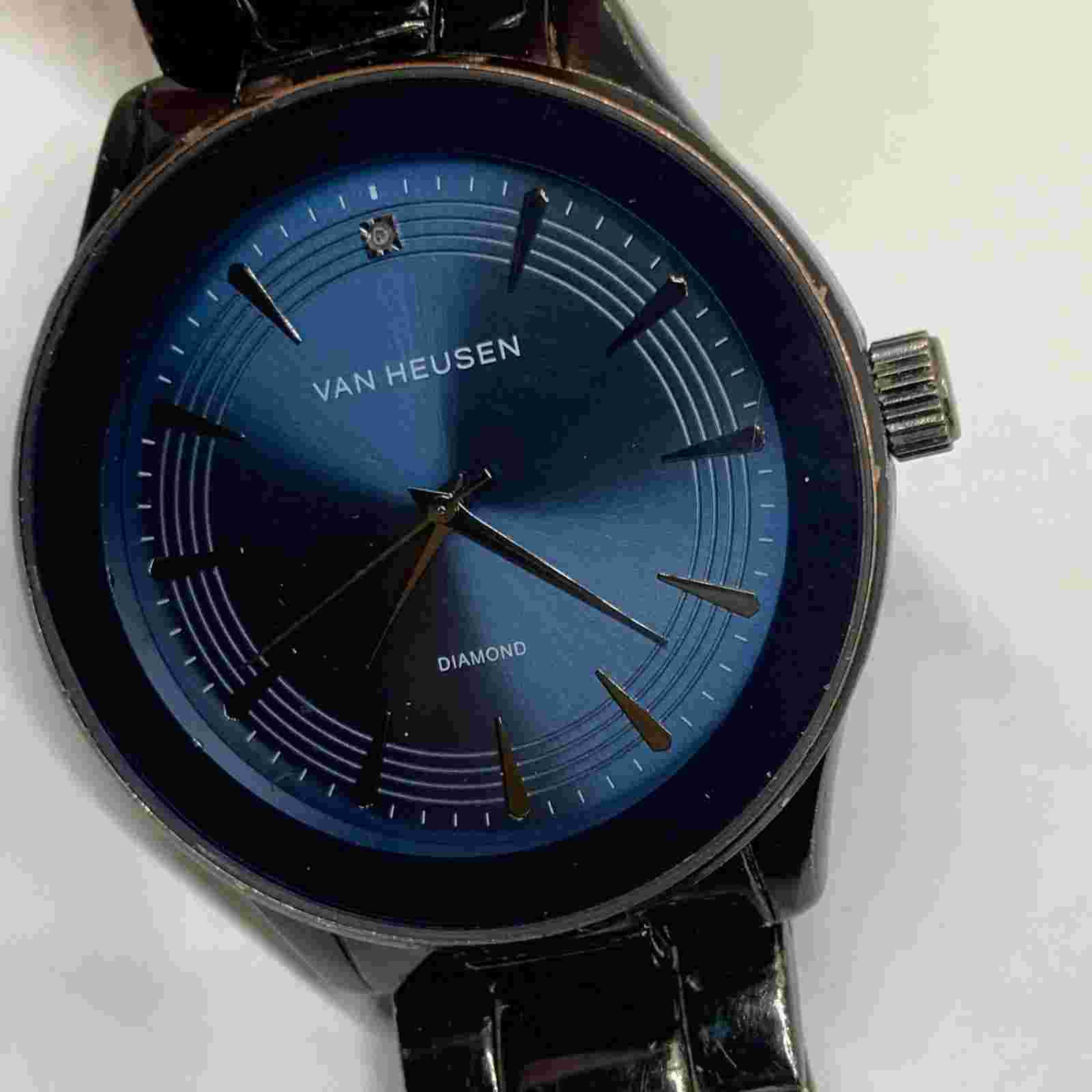 VAN HEUSEN Diamond men’s quartz analog black tone 44mm case size running