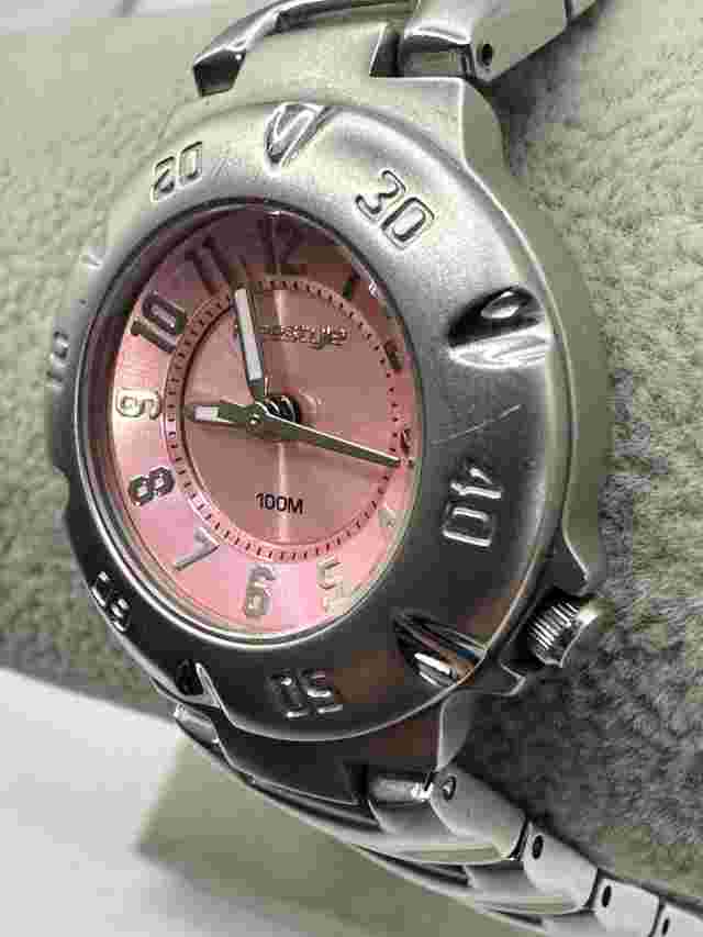Vintage Freestyle Bump 627 27mm 6" New Battery Women Surf Dive Watch Pink Dial V
