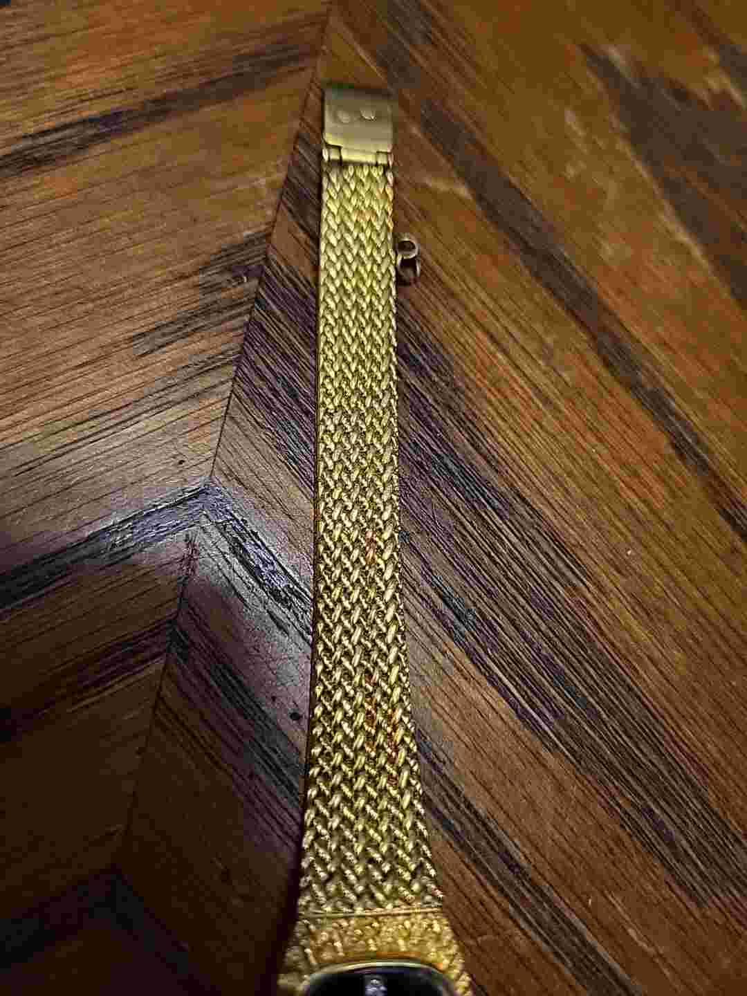 Vintage Xavier Watch Gold Tone Masterpiece Diamond * Needs Battery