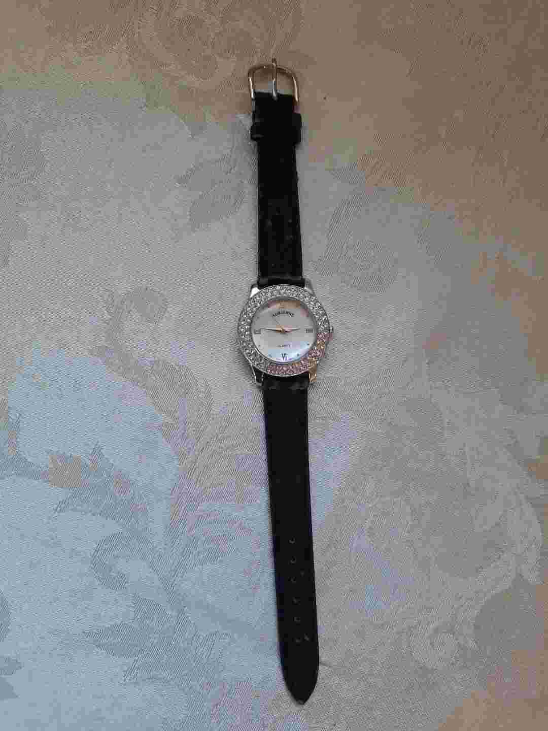 Adrienne\ Silver Tone Dial Bling Bezel Black Band Analog Watch New Battery