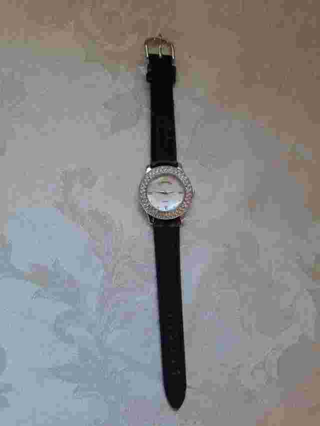 Adrienne\ Silver Tone Dial Bling Bezel Black Band Analog Watch New Battery
