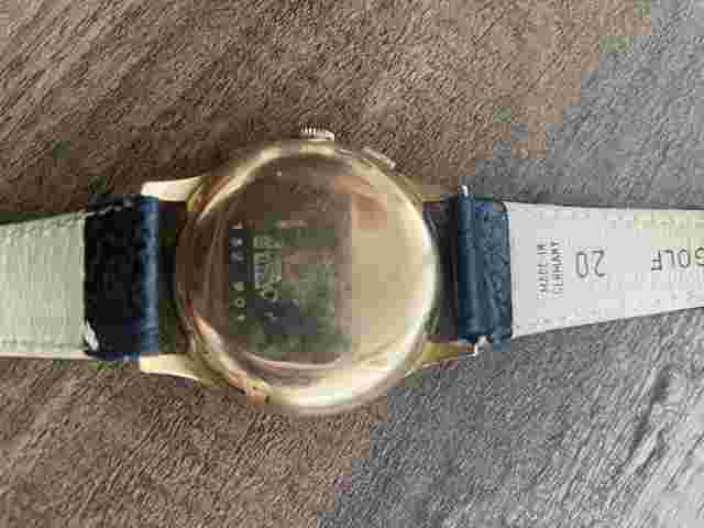 Almadia Chronograph Suisse Swiss 18K Gold Watch Beautiful Condition Barely Used