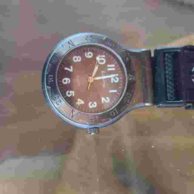Levi's Carabiner Pocket Watch Men Brown Dial Needs Battery