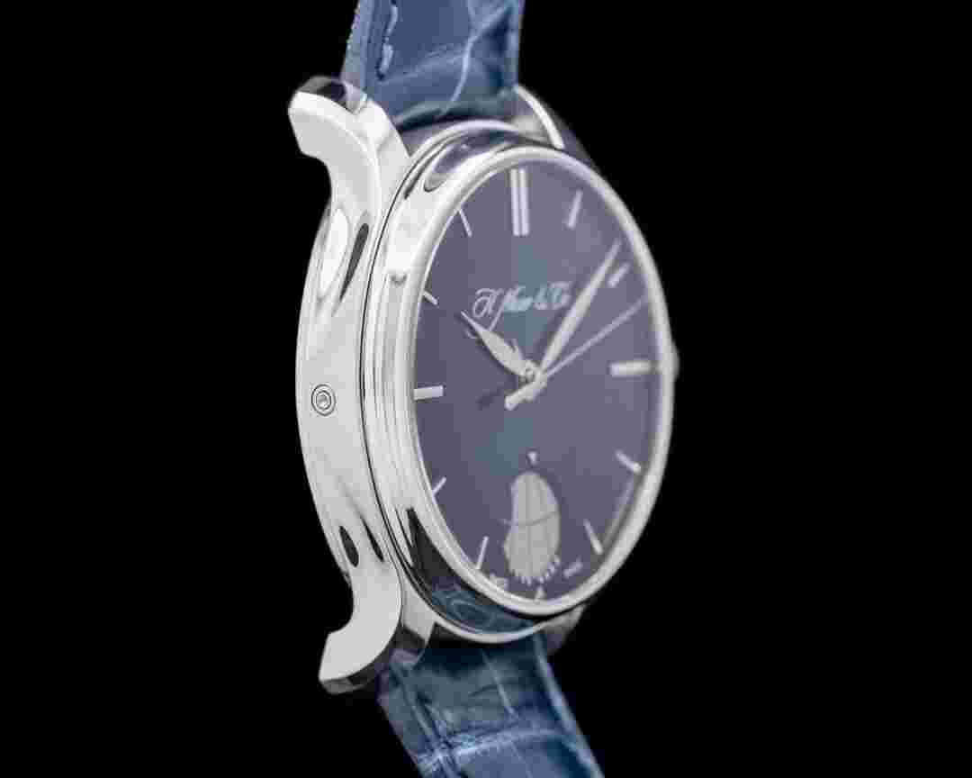 H. Moser and Cie. 348-901 Endeavour Perpetual Moon Platinum Blue Dial
