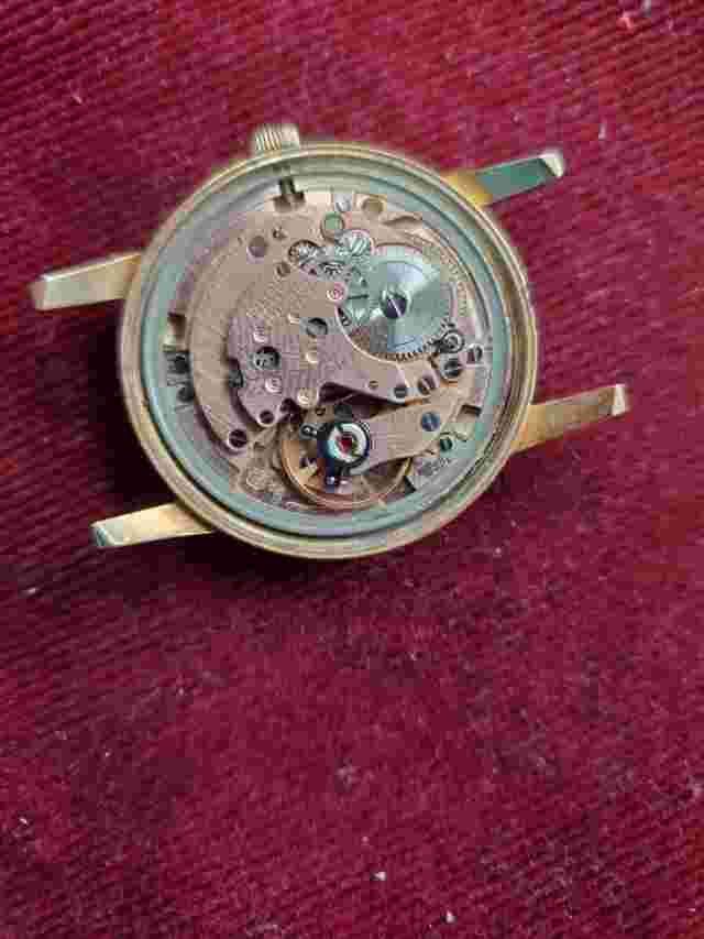 VINTAGE HILTON INCABLOC 57 JEWELS FOR PARTS OR REPAIR