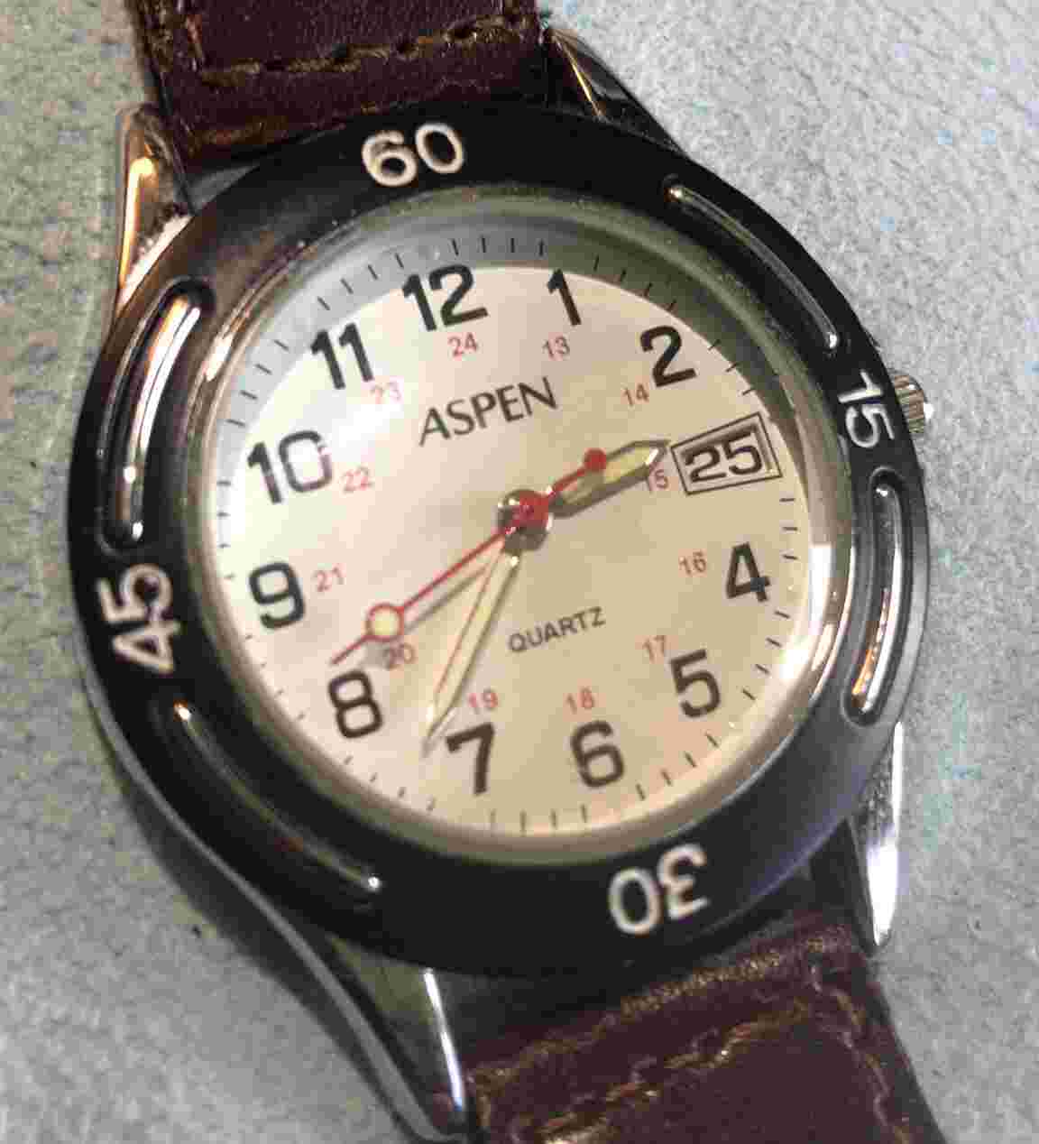 Aspen Women's Field Style Watch Date Indicator NEW BATTERY Runs Great!