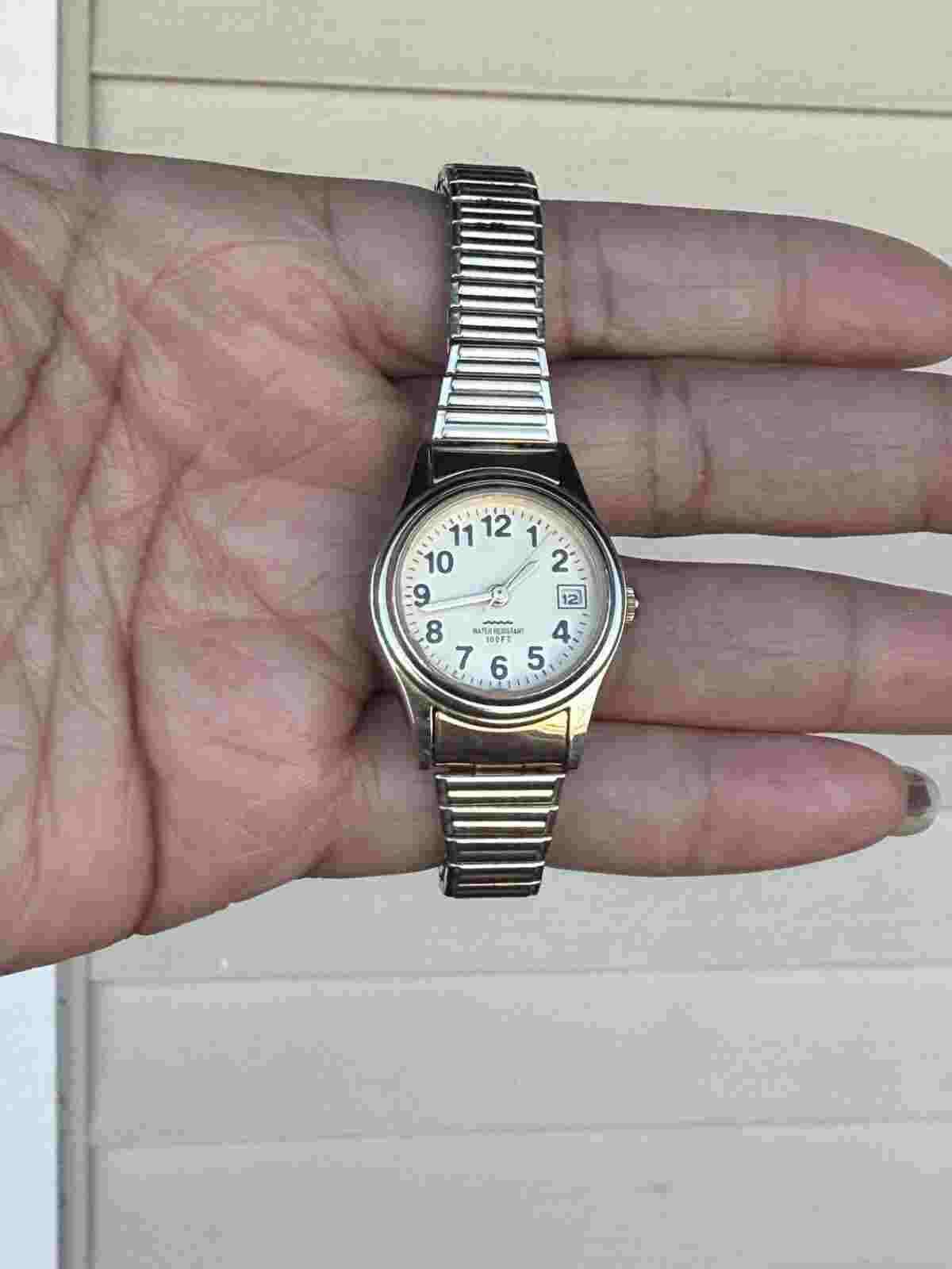 Vintage MZ Berger Gold Tone Stainless Steel Women Flex Band Wrist Watch WS16