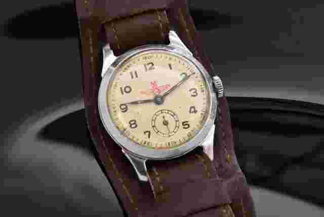 Authentic Military Pilot Aviator Soviet Wrist Watch SHTURMANSKIE Gagarin "Pobeda