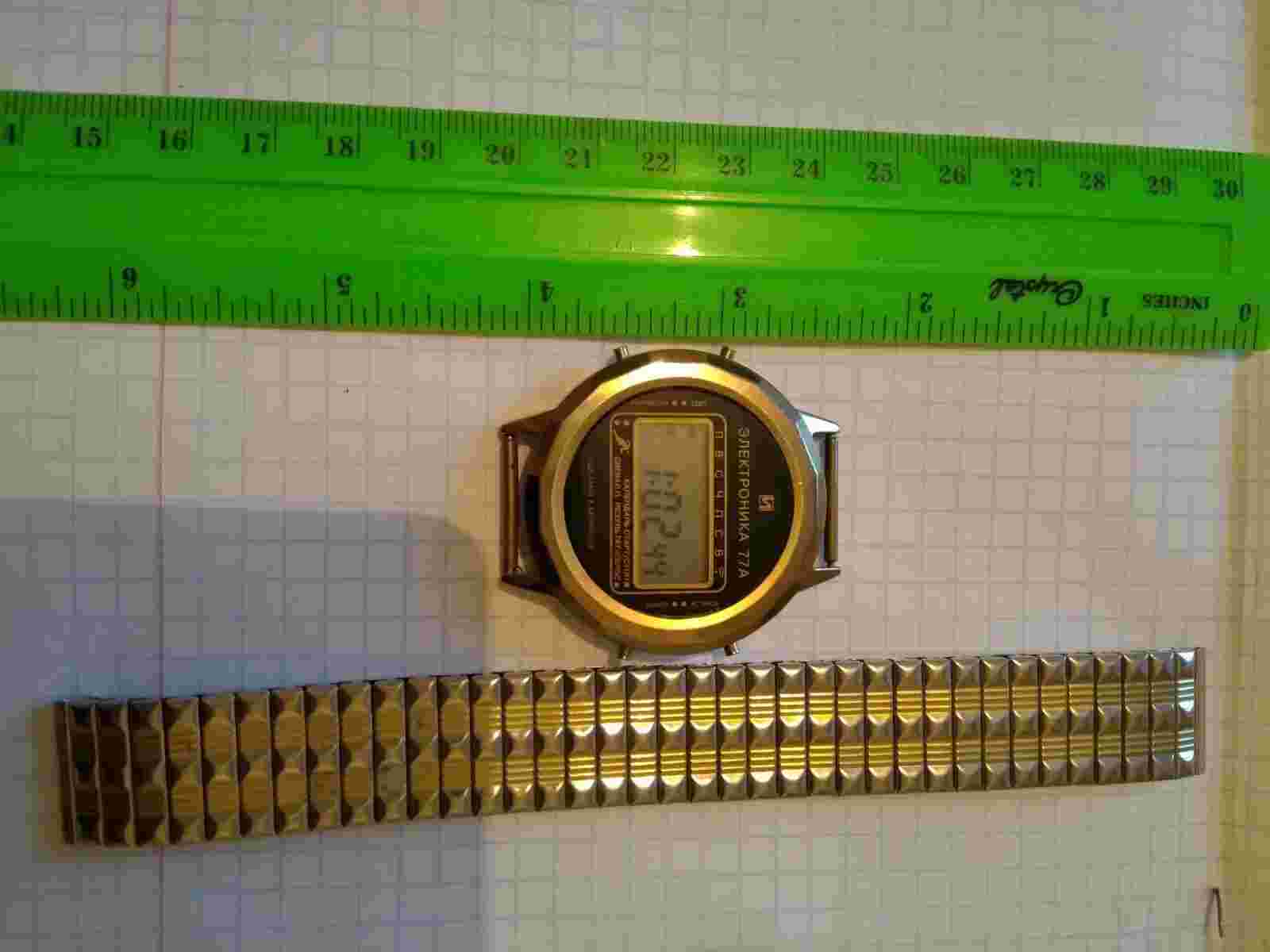 Vintage Wristwatches USSR Electronics 77 A Working Elektronika Wrist Watch EX