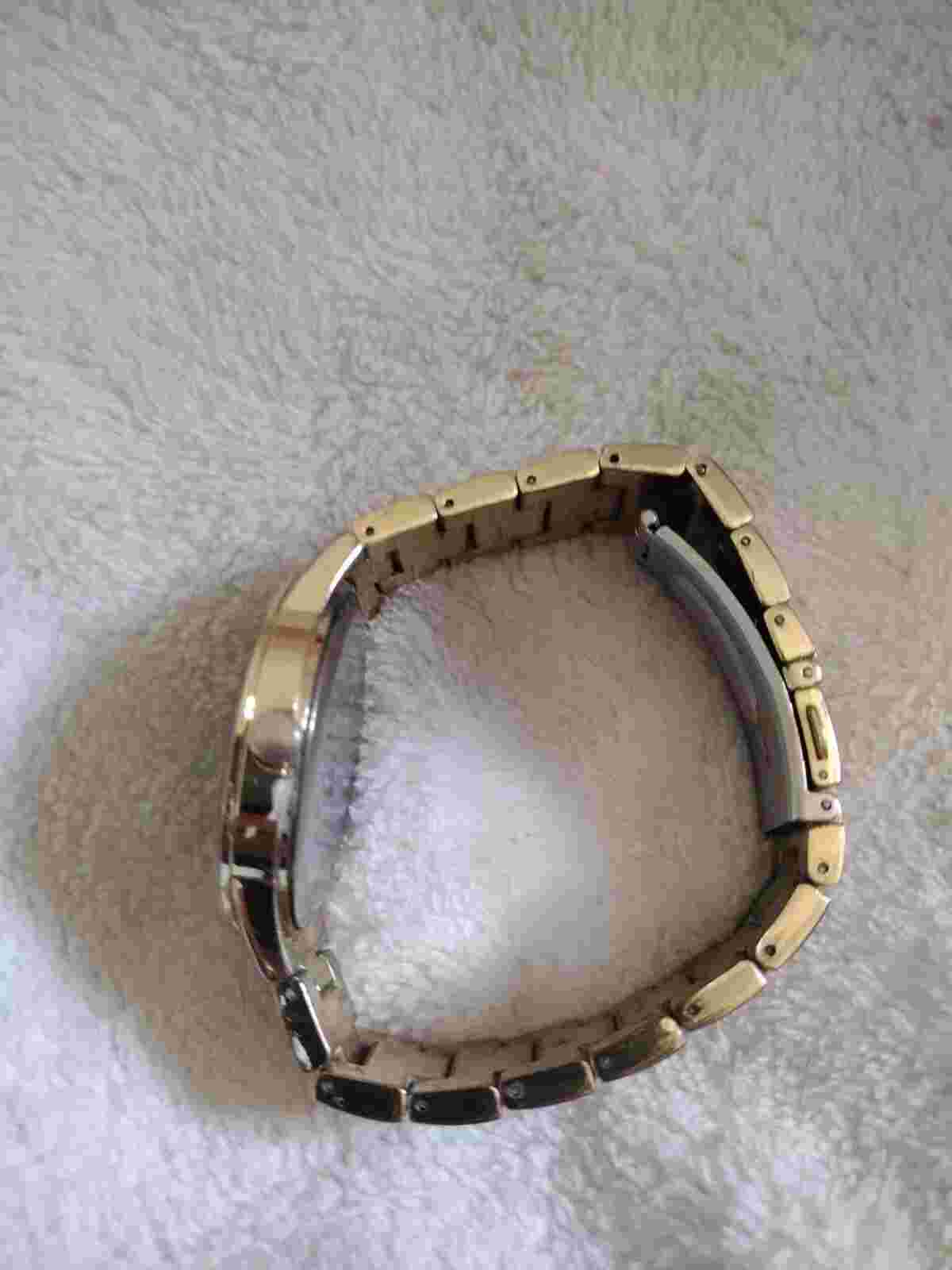 Geoffrey Beene Men’s Watch Gold Tone Needs Battery With Scratches