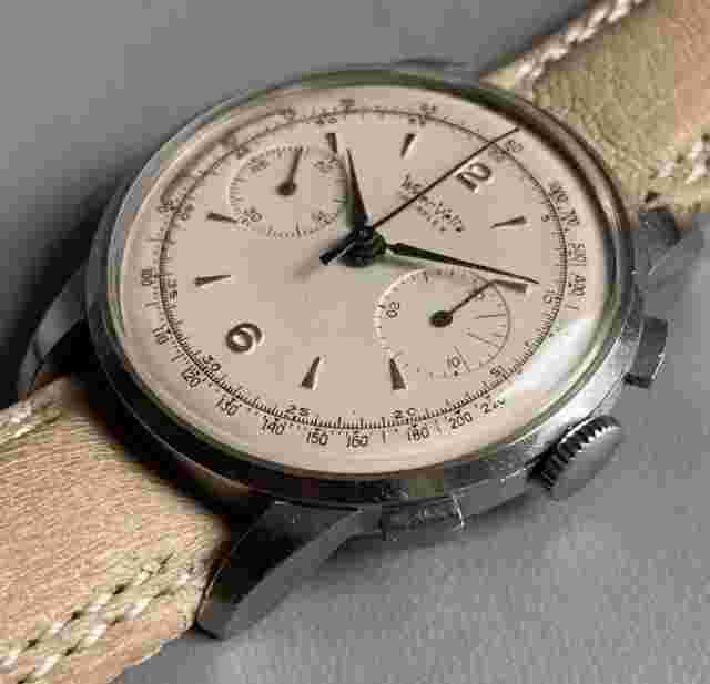 Vintage Wyler Vetta Cal. Valjoux 23 Chronograph Wristwatch. Stainless Steel 38mm