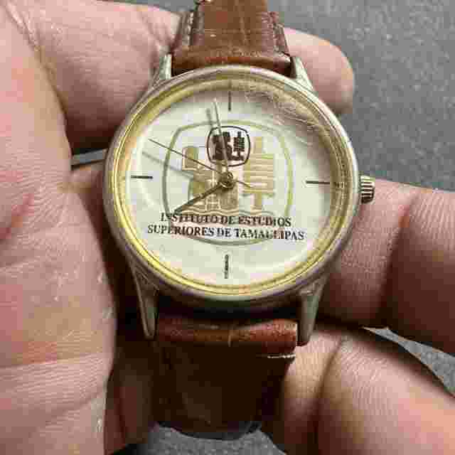 Vintage Instituto De Estudios Superiores De Tamaulipas Quarts Q&Q Watch Working