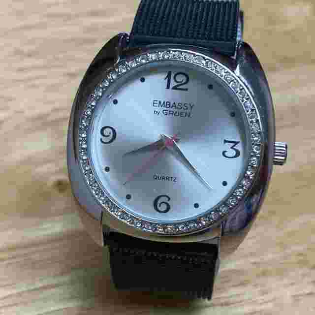 Embassy By Gruen Unisex Silver Rhinestone Japan Movt Analog Quartz Watch~New Bat