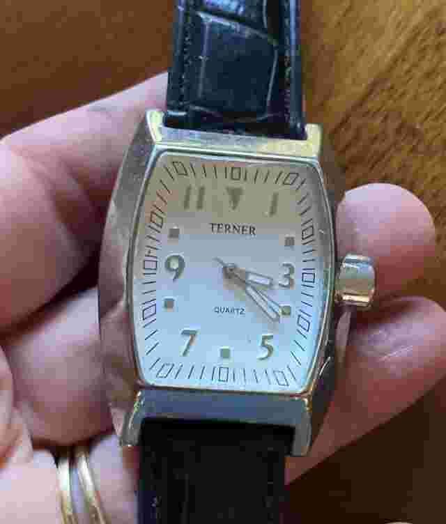 Lot -4 Designer Watches Ladies New Batteries Terner Polo Donna Vivian Accutime