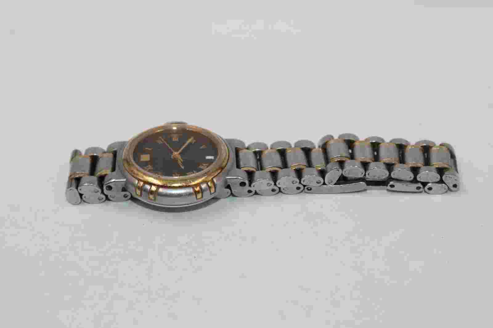 GUY LAROCHE Women's Wrist Watch date working 144 2956
