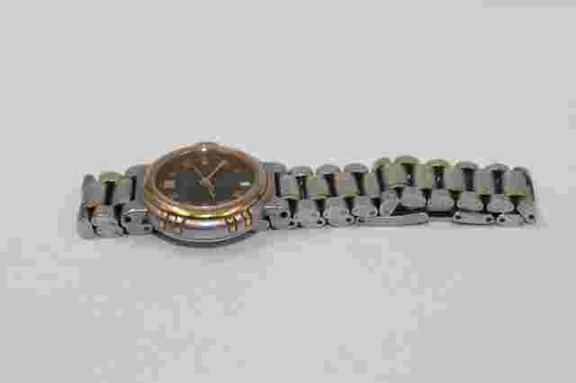GUY LAROCHE Women's Wrist Watch date working 144 2956