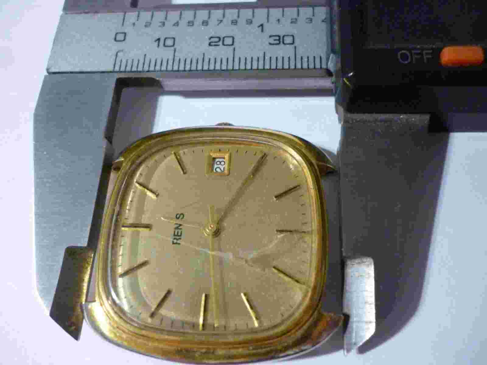 Renis with Calendar Swiss Wristwatch Working Condition Cracked Crystal As Is