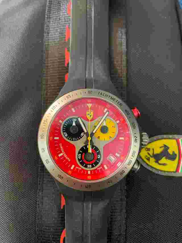 Ferrari F1 Pit Crew Titanium Red Sport Chronograph Watch Complete Set -Excellent