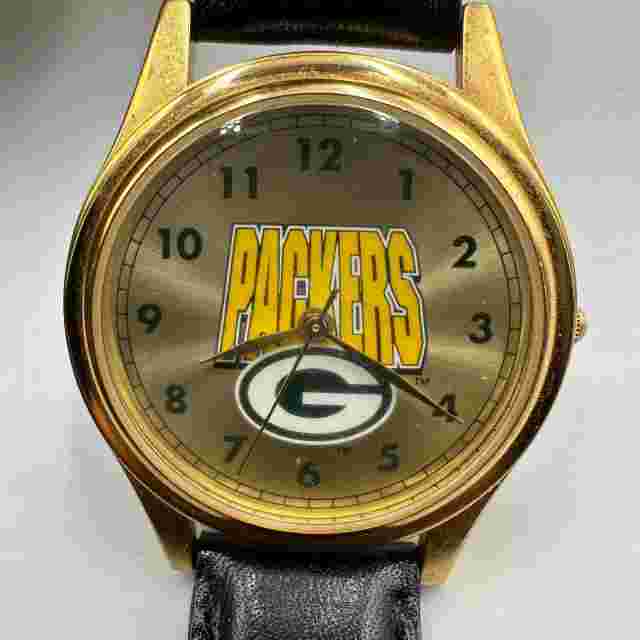 Vintage Greenbay Packers Watch Men Gold Tone NFL Football Black Band New Battery