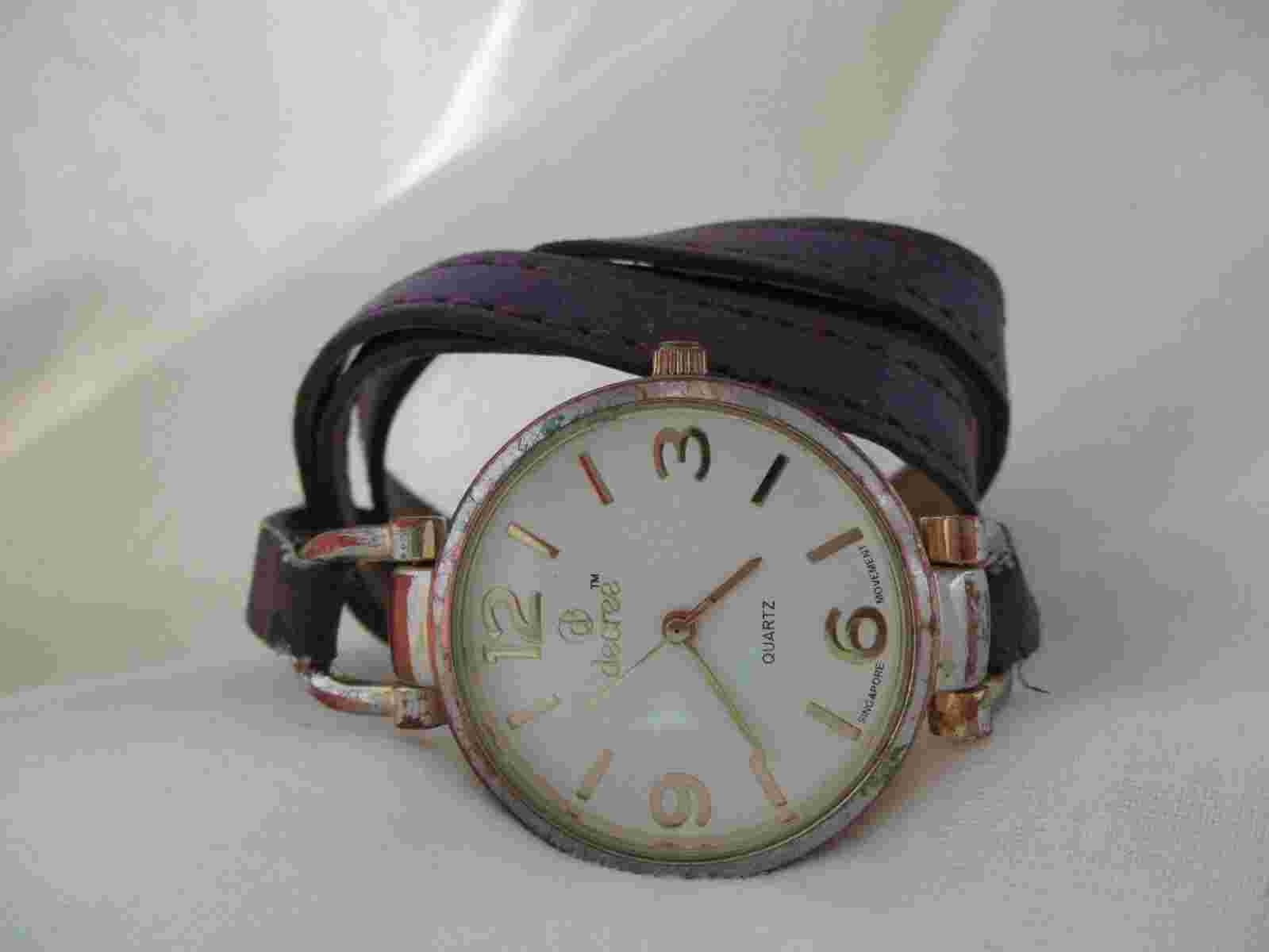 Decree Watch Gold Toned Round Face Multi Stranded Purple Band Modern WORKING!