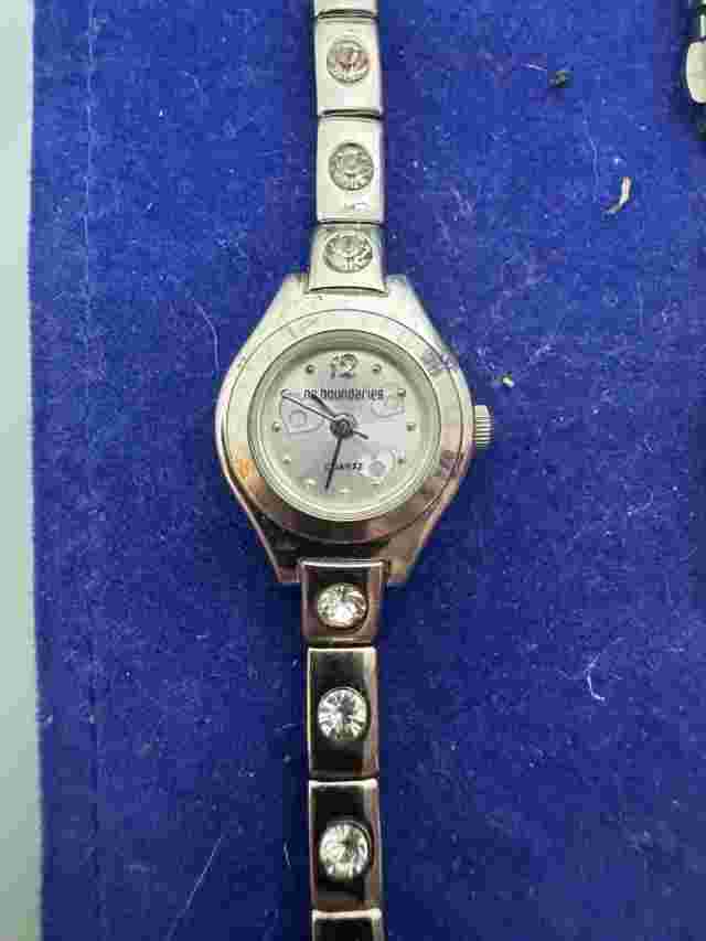 No boundaries and rumors Women’s ￼ watch lot
