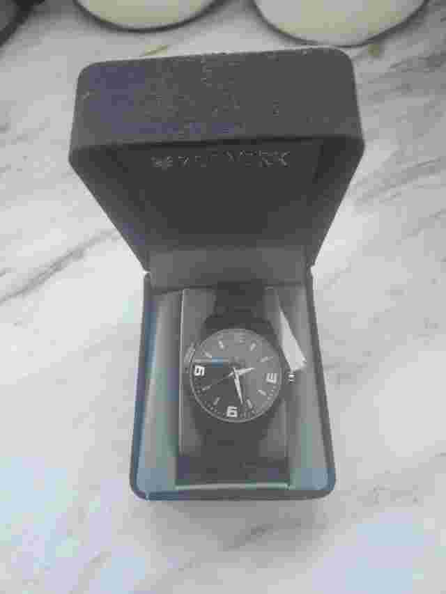 Zoo York Stainless Steel Black Watch ZY1009/S60-11 Needs New Battery