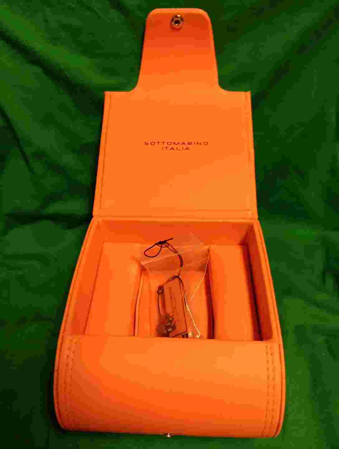 Sottomarino Pro Series Subacqueo 1000M Trident Italy Men's Wristwatch Box Only