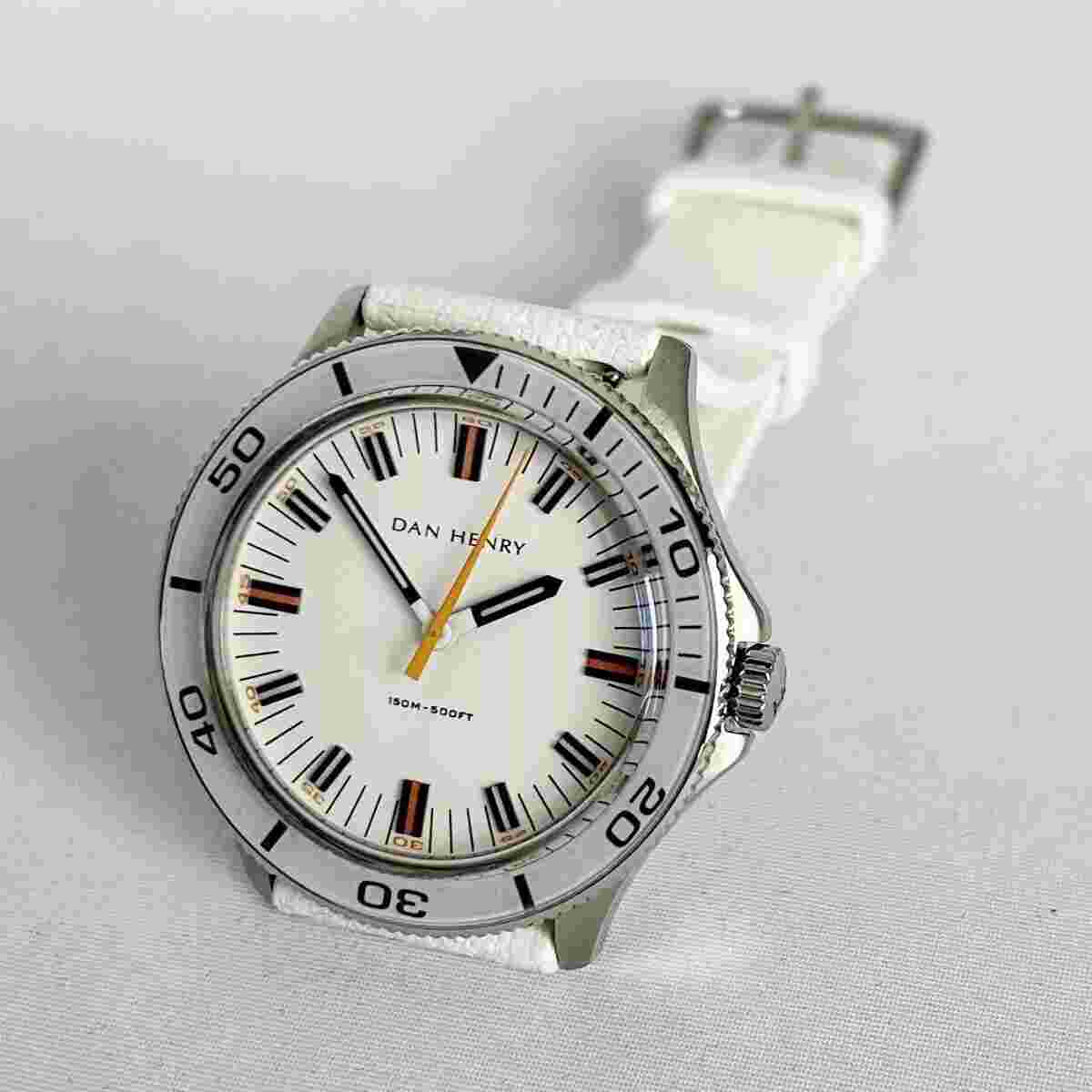 Dan Henry 1975 Skin Diver 150M Quartz Men's Watch