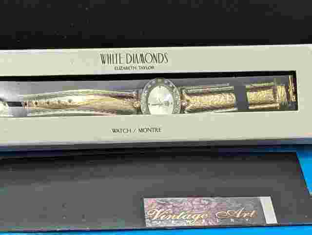 ELIZABETH TAYLOR White Diamonds Gold Tone Rhinestone Crystal  New Old Stock