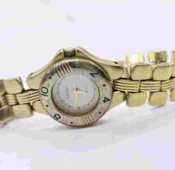 MONET Watch Watch Gold tone New Battery